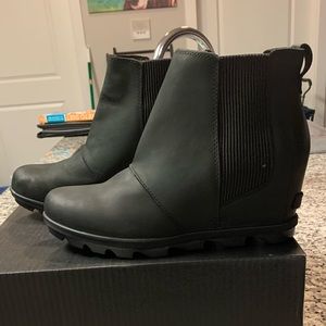 NEW SOREL JOAN OF ARCTIC WEDGE BOOTS
